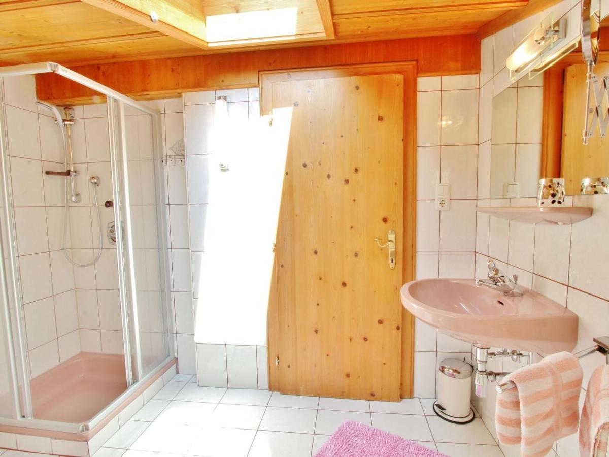 Apartment in Bramberg am Wildkogel with a garden Exterior foto